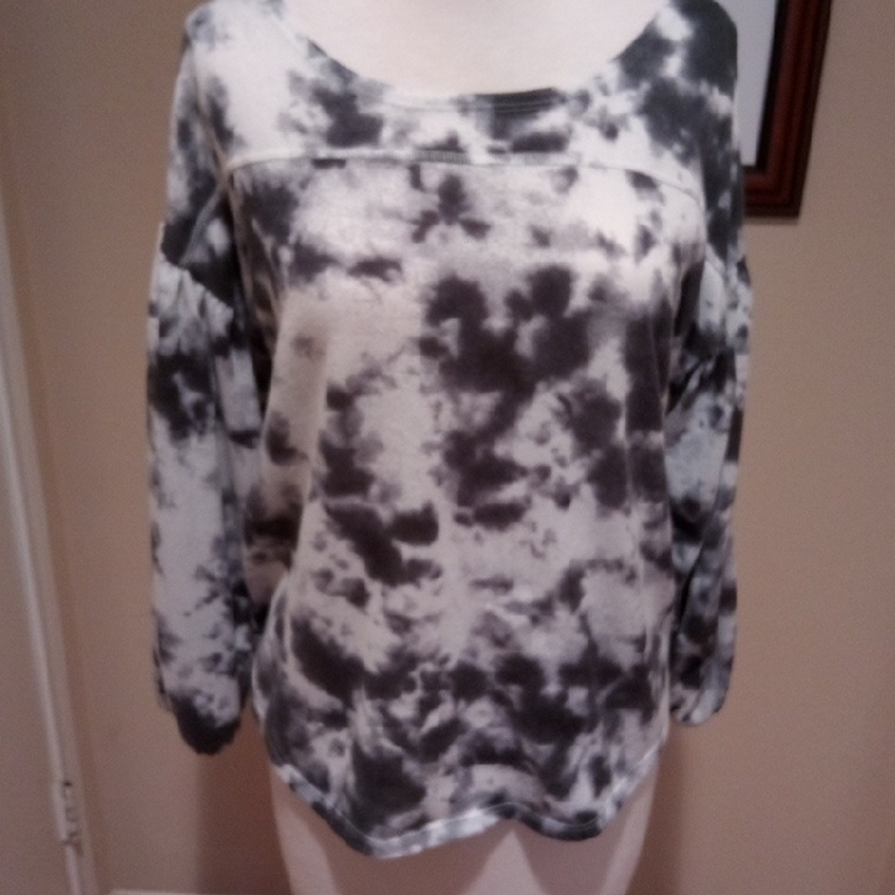 Women's Tie-Dye Long Sleeve Top